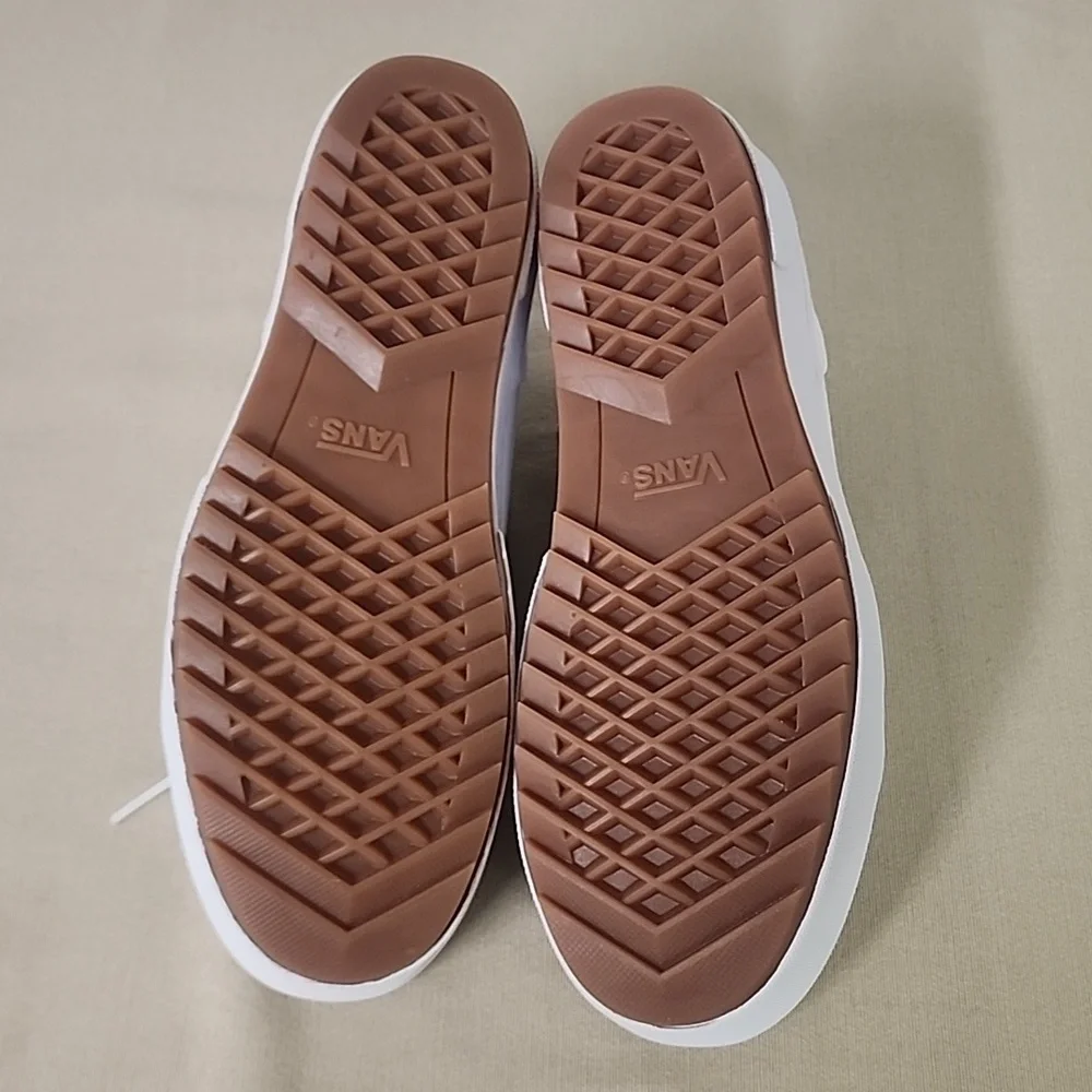 Van's Seldan platform lace-up style canvas white women's 9.5 shoes. - Picture 6 of 6